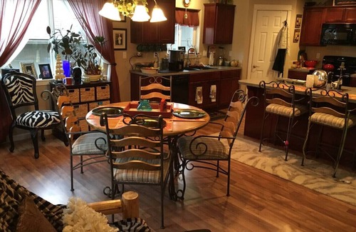 Southwest Bend Villa | Home with Chalet 2-kitchens,Sleeps 15,Near OldMill