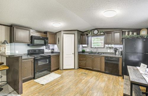 Wright City House | Home with Trail Access on 19 Acres in Wright City!