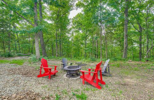 Wright City House | Home with Trail Access on 19 Acres in Wright City!