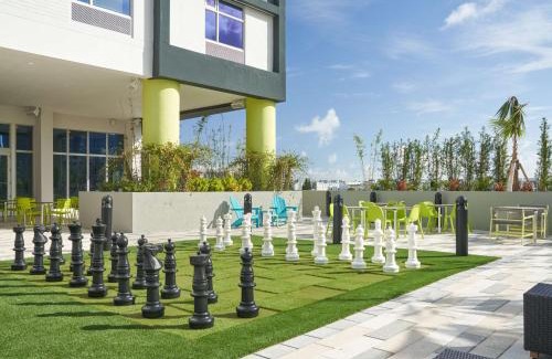 Flagler Village Hotel | Home2 Suites By Hilton Ft. Lauderdale Downtown, Fl
