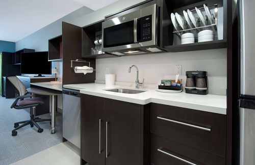 East Paris Hotel | Home2 Suites By Hilton Grand Rapids Airport