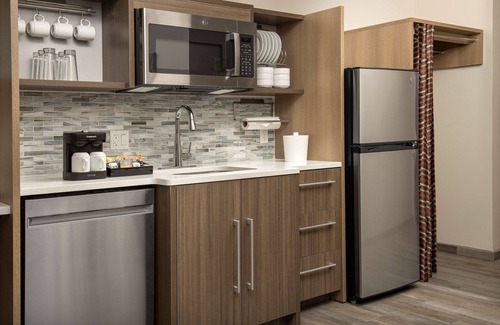 Kenner - Louis Armstrong International Airport Hotel | Home2 Suites by Hilton Kenner New Orleans Airport