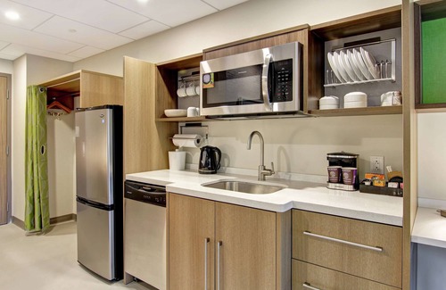 Dorval Hotel | Home2 Suites by Hilton Montreal Dorval