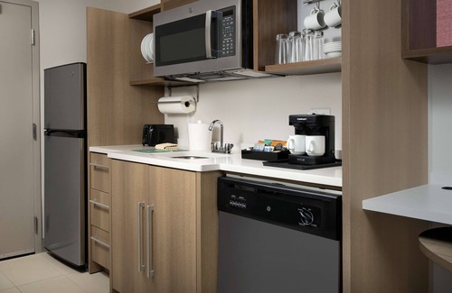 Lake Eola Heights Hotel | Home2 Suites by Hilton Orlando Downtown