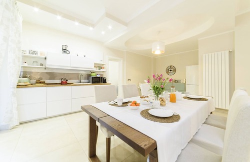 Salerno Apartment | HomeAway Salerno* Perfect stay to explore Amalfi Coast
