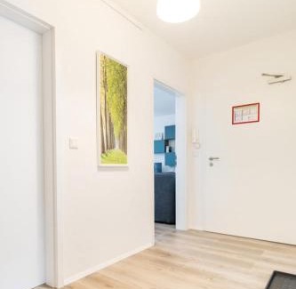 Dusseldorf Old Town Apartment | HOMEFY OLDTOWN APARTMENT - 6 people - 2 bath - balcony - top location