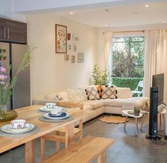 Santa Ana Apartment | Homely Haven Apartment