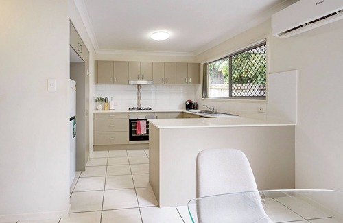 North Lakes House | Homely & Welcoming in Mango Hill