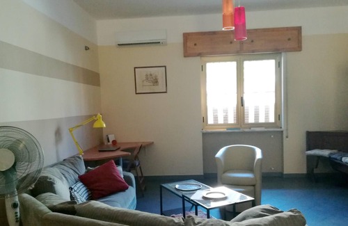 Marina di Gioiosa Ionica Apartment | Homerez - Spacious appartement 700 m away from the beach for 5 ppl. with terrace