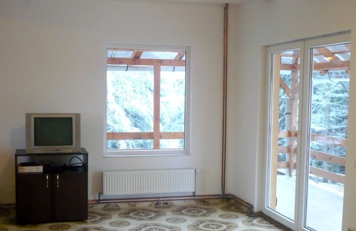 Marisel House | Homerez - Amazing house for 11 ppl. with terrace at Mărișel