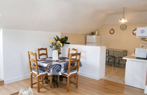 Lourdes Apartment | Homerez - Apartment in Lourdes