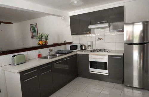 Saint-Esprit Apartment | Homerez - Apartment Saint-Esprit