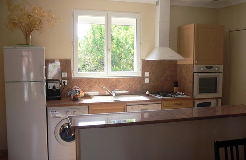 Beziers Apartment | Homerez - Apt in Béziers - Shared Pool