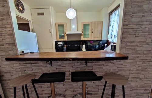 Saint-Gratien Apartment | Homerez - Beautiful appartement for 2 ppl. with balcony at Saint-Gratien