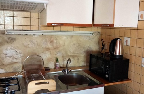 Lectoure House | Homerez - Beautiful house for 2 ppl. with terrace at Lectoure