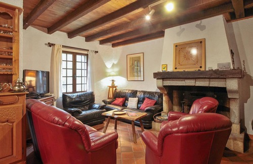 Lacam-d'Ourcet Villa | Homerez - Big villa for 12 ppl. with swimming-pool at Sousceyrac En Quercy