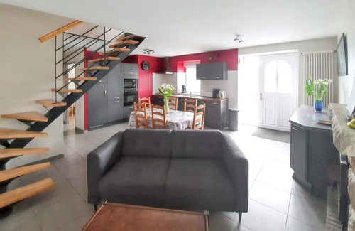 Le Mene House | Homerez - Charming House in Le Mené, piano and garden