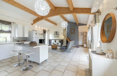 Poussan House | Homerez - Charming House in Poussan with Private Garden