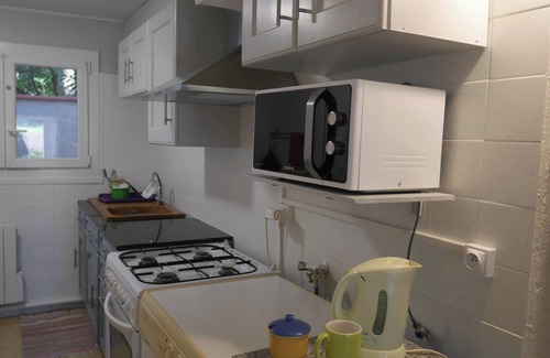 Aignes House | Homerez - Charming house in Aignes with garden and BBQ