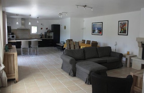 Le Beaucet Villa | Homerez - Charming Villa in Le Beaucet with Private Pool