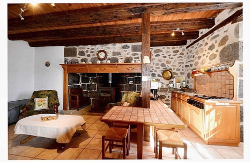 Le Fau House | Homerez - Comfortable house with mountain view in Le Fau