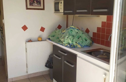 Veyras Apartment | Homerez - Comfortable studio in Veyras with garden and pool