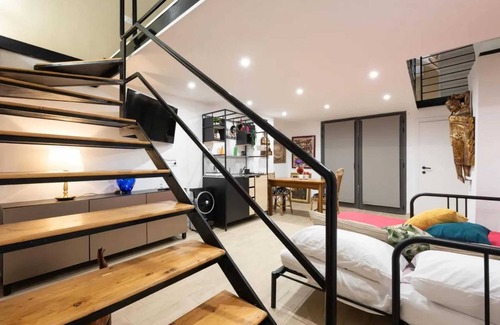 Municipio 2 Apartment | Homerez - Comfortable Studio in Bari with Modern Amenities