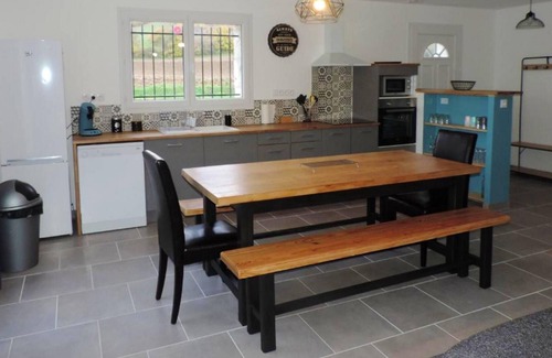 Saint-Pierre-de-Clairac House | Homerez - House for 7 ppl. with swimming-pool at Saint-Pierre-de-Clairac