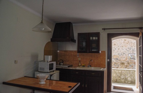 Sao Joao Batista House | Homerez - House in Porto de Mós