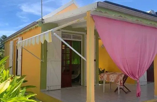 Dubedou House | Homerez - House Saint-François with pool