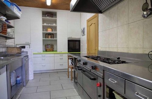 Valcarlos House | Homerez - Large house in Gaindola