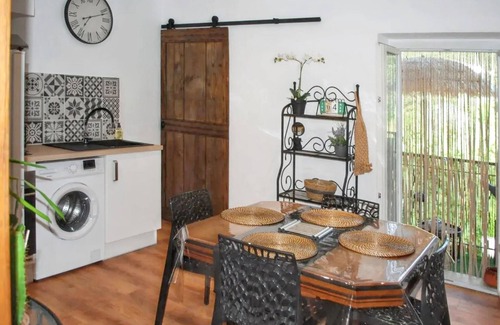 Nyons Apartment | Homerez - Modern apartment in Nyons - 60 m² - Mountain view