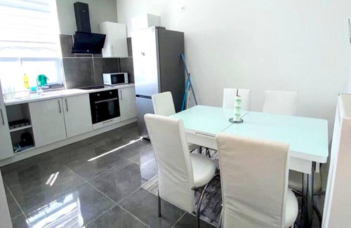 Veeweide Apartment | Homerez - Nice appartement for 4 ppl. at Anderlecht
