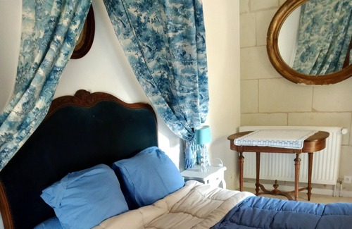 Courchamps House | Homerez - Nice property for 4 ppl. with terrace and balcony at Courchamps