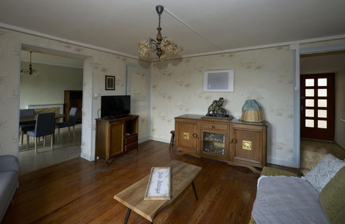 Aspres-sur-Buech House | Homerez - Spacious house for 6 ppl. with balcony at Aspres-sur-Buëch