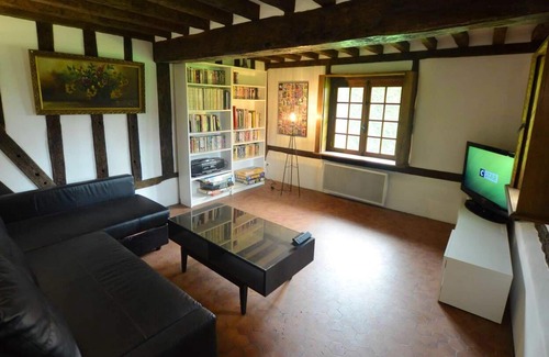 Berthouville House | Homerez - Spacious house for 6 ppl. with garden and terrace at Berthouville