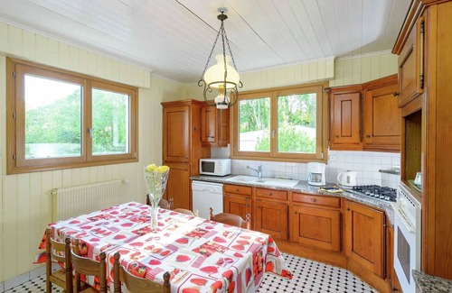 Concarneau Villa | Homerez - Spacious Villa in Concarneau with Private Pool