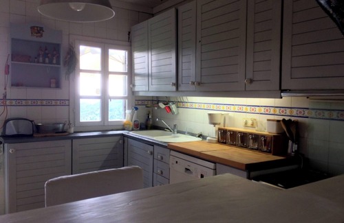 Ventosa Villa | Homerez - Spacious Villa in Ventosa with Private Pool