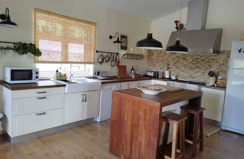 Rubiaes Villa | Homerez - Villa in Rubiães, near mountains