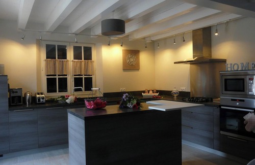 Sainte-Catherine House | Homerez - Welcoming House in Sainte-Catherine with Garden
