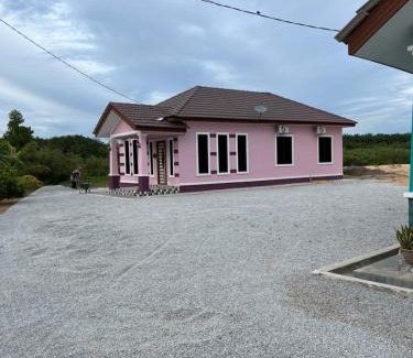 Sungai Baru Tengah House | Homestay Armand Pengkalan Balak Melaka