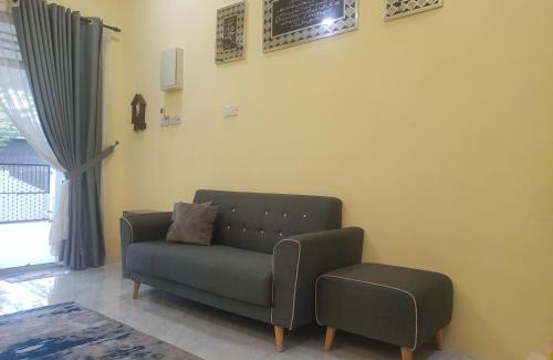 Muadzam Shah House | Homestay Cikgu CT