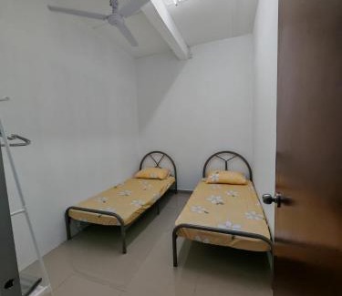 Banting House | HOMESTAY DATUL BANTING #4, 2bilik 5-7org, Near Kelanang, HargaB40, Mvslim shj, #NO TOWEL