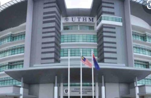 Sri Gading House | HOMESTAY DELISHA PARIT RAJA UTHM