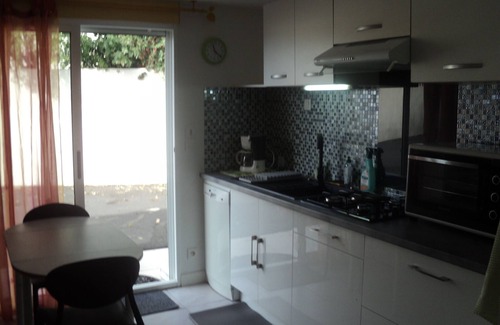 Villedoux Apartment | Homestay in a condominium