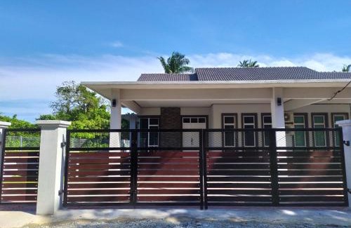 Kuala Terengganu House | Homestay Kuala Terengganu Kampung Atas Tol