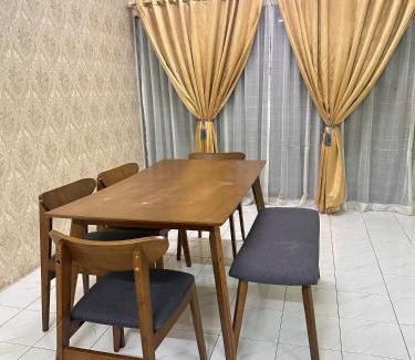 Banting House | Homestay Mahligai Cinta, Taman Banting Baru