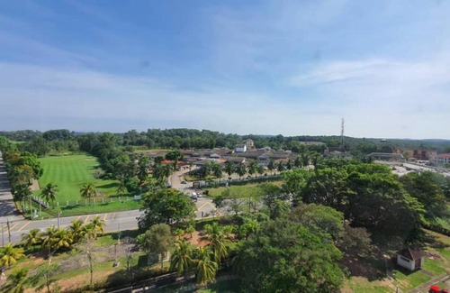 Kampung Teluk Kemang House | Homestay pd perdana