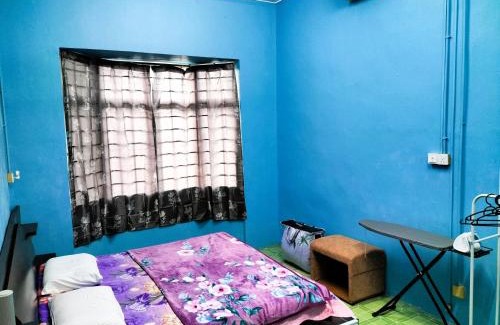 Parit Raja House | Homestay Pertama