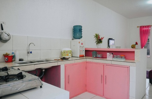 Megamendung Villa | homestay sembiring dua